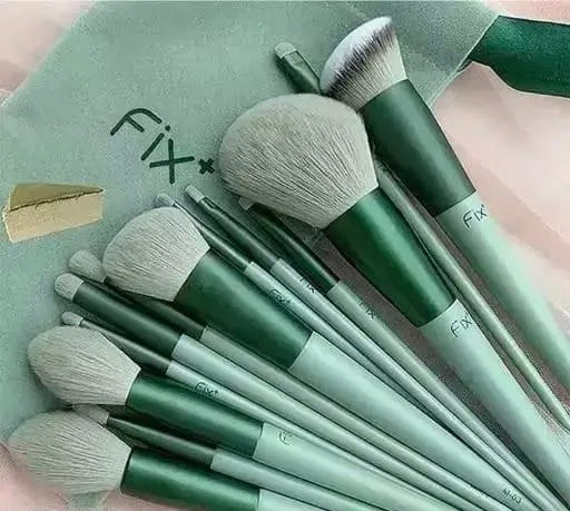 PROFESSIONAL FIX+ MAKEUP BRUSHES GREEN COLOUR SET OF 13PCS