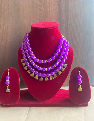 Shimmering Glittering Women Necklaces & Chains